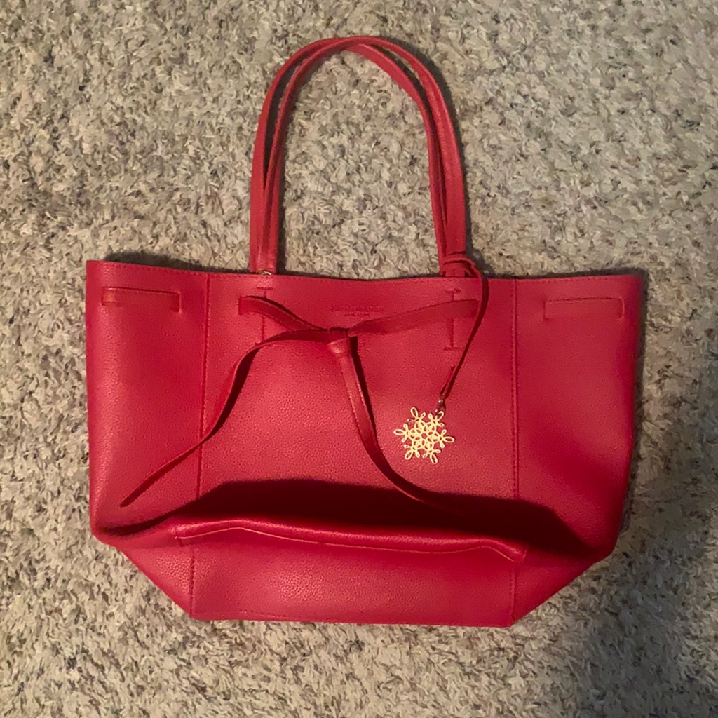 Elizabeth Arden Red Holiday ToteBag